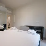 Apartamento I-host - Modern 1br With Balcony Near Sempione *