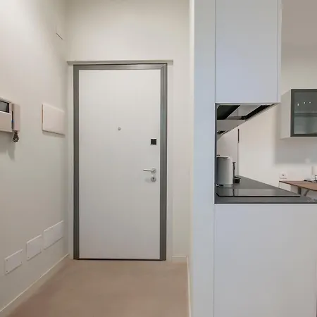 Apartamento I-host - Modern 1br With Balcony Near Sempione *