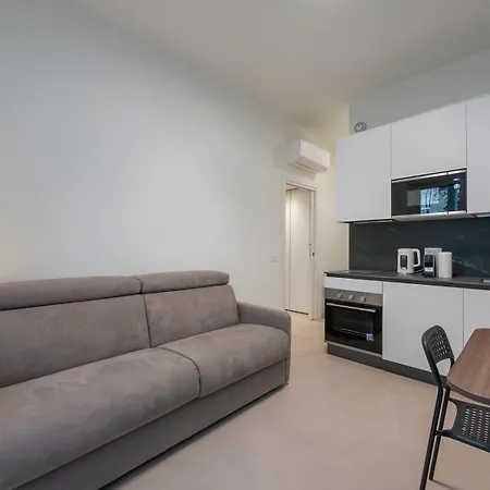 Apartamento I-host - Modern 1br With Balcony Near Sempione Milão