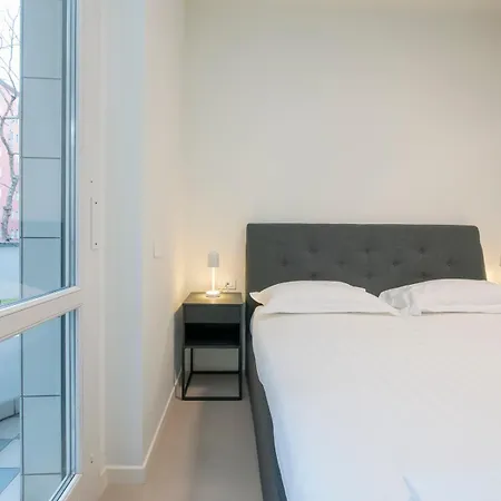 I-host - Modern 1br With Balcony Near Sempione Διαμέρισμα *